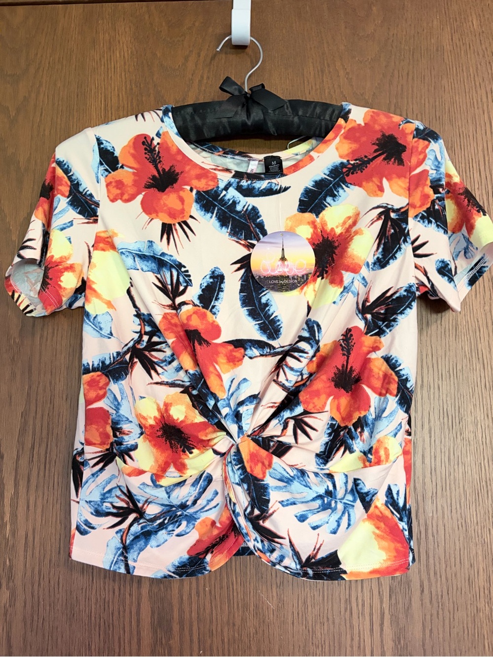 NWT, Women’s Tropical Twist Front Top - Orange Floral, Size medium